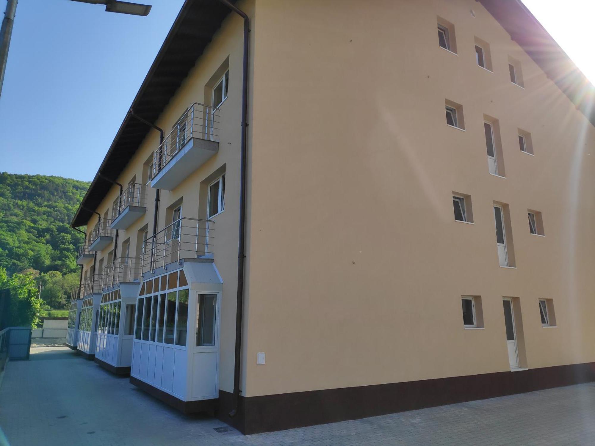 Hostel Caliman Caciulata Eksteriør billede